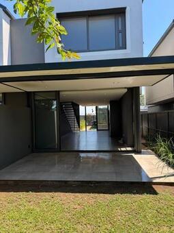 2 Bedroom Duplex in Sheffield Beach