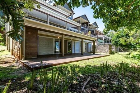 3 Bedroom Apartment in Simbithi Estate