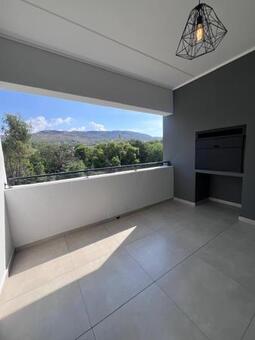3 Bedroom Apartment in Ruimsig Country Estate
