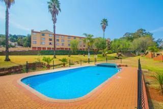 2 Bedroom Apartment in Helderkruin