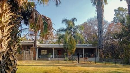 2 Bedroom Flat in Kameeldrift