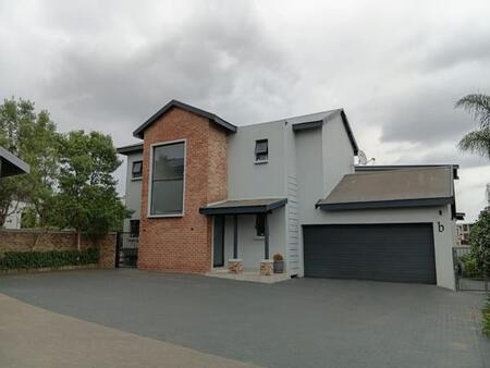 3 Bedroom Duet in Roodeplaat