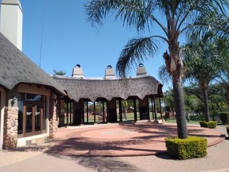 2 Bedroom Townhouse in Mooikloof Ridge