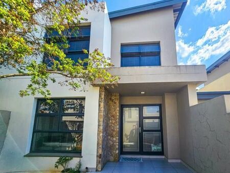 2 Bedroom Townhouse in Equestria