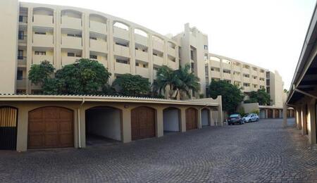 2 Bedroom Apartment in Menlyn