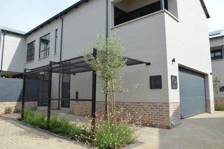 Studio apartment in Baileys Muckleneuk