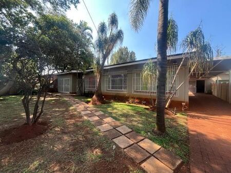 3 Bedroom House in Sinoville