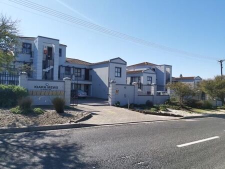 2 Bedroom Apartment in Table View