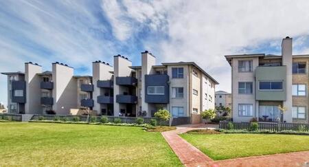 2 Bedroom Apartment in Hansmoeskraal