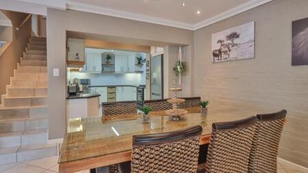 4 Bedroom Cluster in Diaz Beach