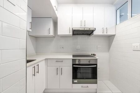 1 Bedroom Apartment in Claremont Upper