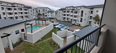 2 Bedroom Apartment in Burgundy Estate