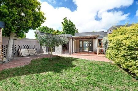 1 Bedroom House in Durbanville Central