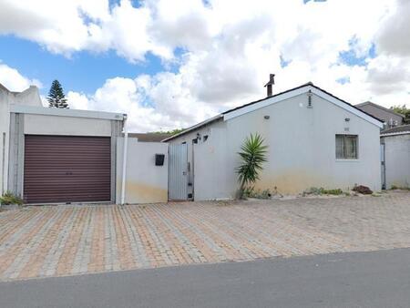 3 Bedroom House in Blue Downs