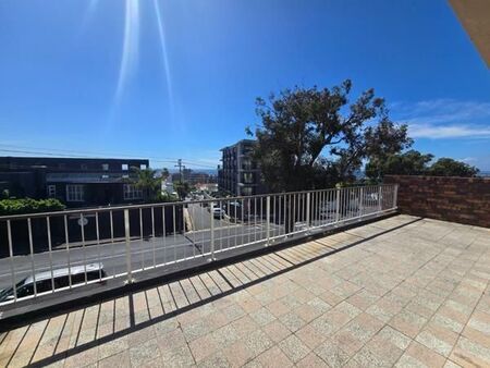2 Bedroom Apartment in Fresnaye