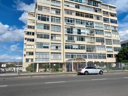 1 Bedroom Apartment in Mouille Point