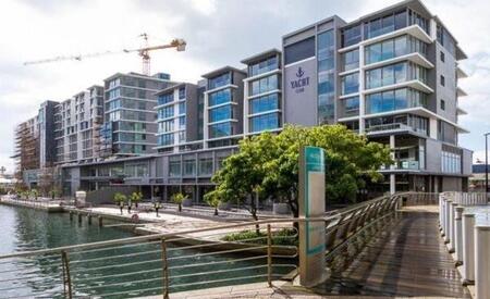 1 Bedroom Apartment in Waterfront