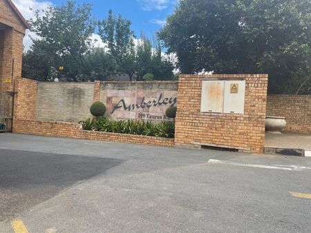 2 Bedroom apartment to rent in Sundowner, Randburg