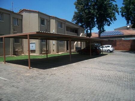 1 Bedroom apartment to rent in Die Hoewes, Centurion