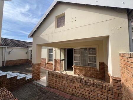2 Bedroom Townhouse in Beacon Bay