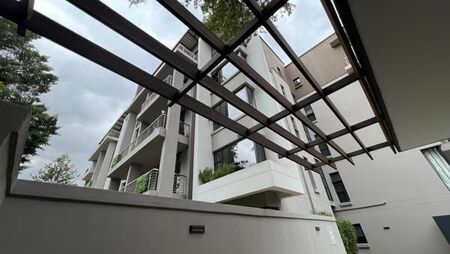 1 Bedroom Apartment in Rosebank