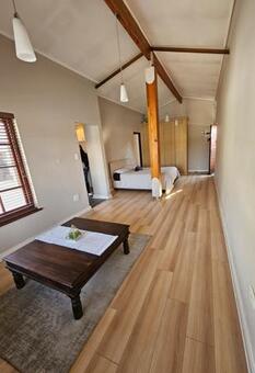 Studio apartment in Norwood