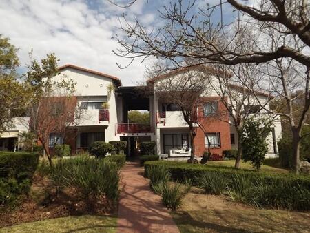 2 Bedroom Apartment in Jackal Creek Golf Estate