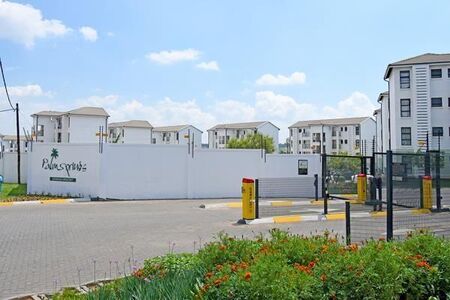 2 Bedroom Apartment in Cosmo City