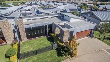 3 Bedroom House in Eye of Africa