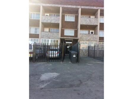 1 Bedroom Flat in Linmeyer