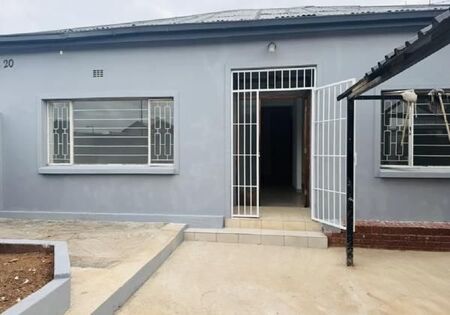 3 Bedroom House in Kensington