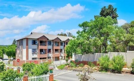 1 Bedroom Apartment in Douglasdale