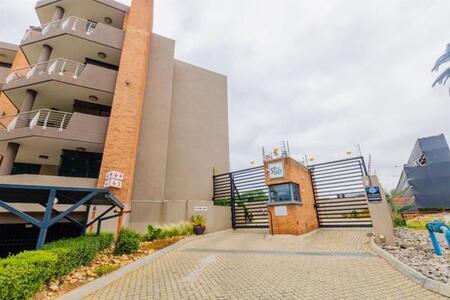 3 Bedroom Duplex in Bedfordview