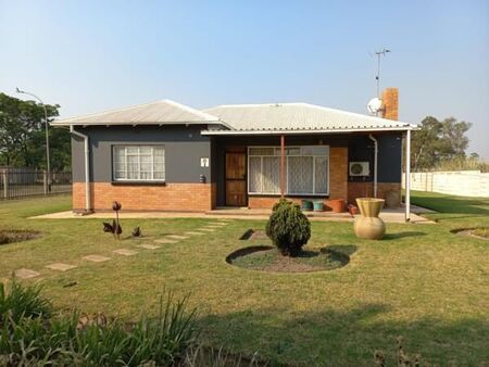 3 Bedroom House in Dunnottar