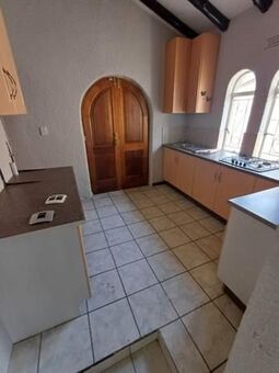 1 Bedroom Apartment in Glen Marais