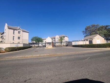 2 Bedroom Apartment in Klippoortje