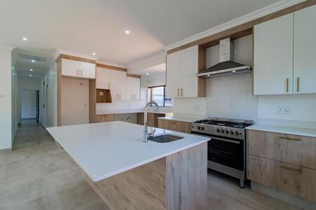 3 Bedroom House in Elma Park