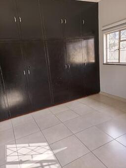 Bachelor apartment in Brakpan Central