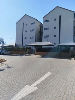 2 Bedroom Apartment in Clubview