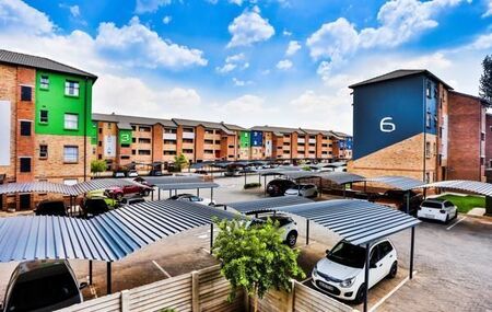 2 Bedroom Apartment in Heuweloord