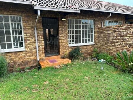 3 Bedroom Simplex in Zwartkop