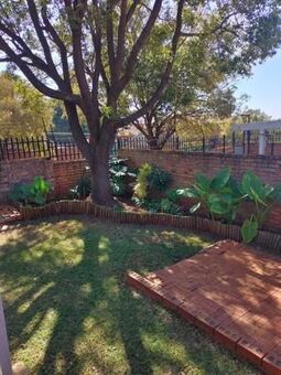 2 Bedroom Townhouse in Zwartkop