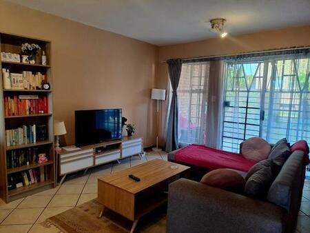 3 Bedroom Townhouse in Die Hoewes