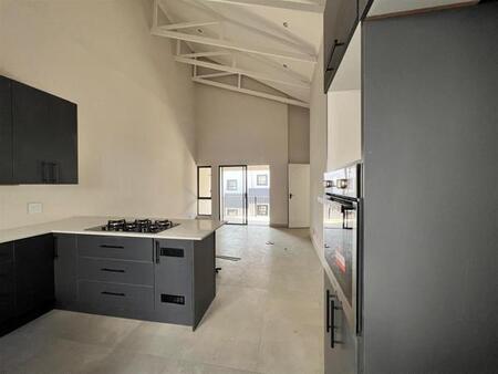 2 Bedroom Apartment in Bryanston