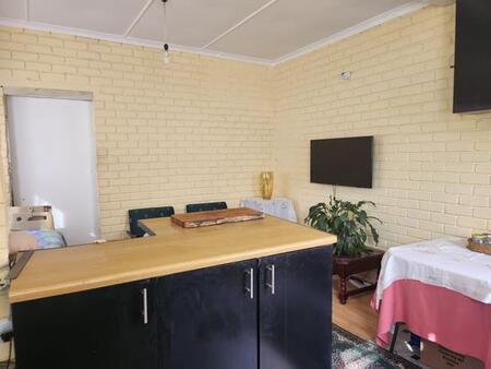 1 Bedroom Apartment in Grassy Park