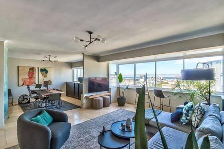 2 Bedroom Apartment in Green Point