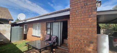 2 Bedroom Apartment in Royldene