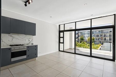 1 Bedroom Apartment in Paardevlei