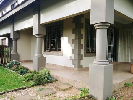 2 Bedroom Apartment in Gillitts