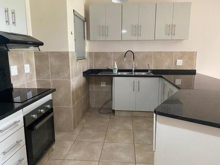 2 Bedroom Apartment in Palm Lakes Estate